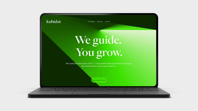 Aufgeklappter Laptop mit Landingpage.