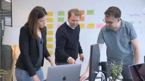 Unser Team aus Experten stellt sich jeder Herausforderung und findet die für Sie passende Design-Lösung.