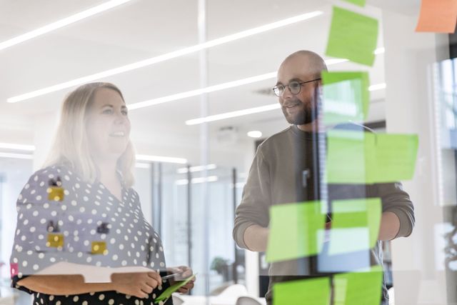 Im Brand Controlling wird die Strategie geprüft