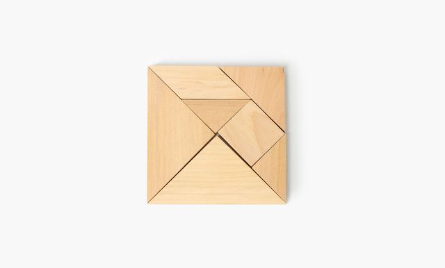Zusammengelegtes Holzlegespiel