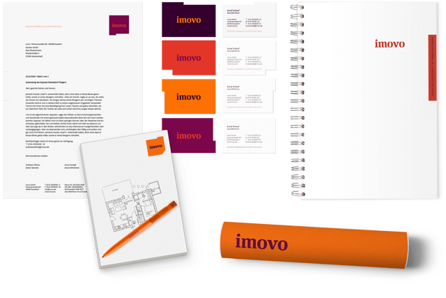 Geschäftsausstattung von imovo bestehend aus Briefbogen, Visitenkarten, Notizblock mit Stift und Versandrolle