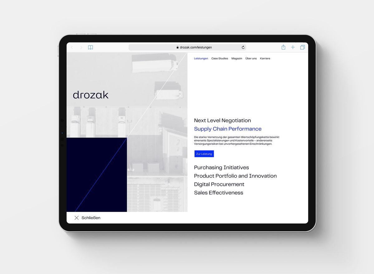 Ansicht eines iPads auf dem die einzelnen Leistungen auf der Drozak Website zu sehen sind.