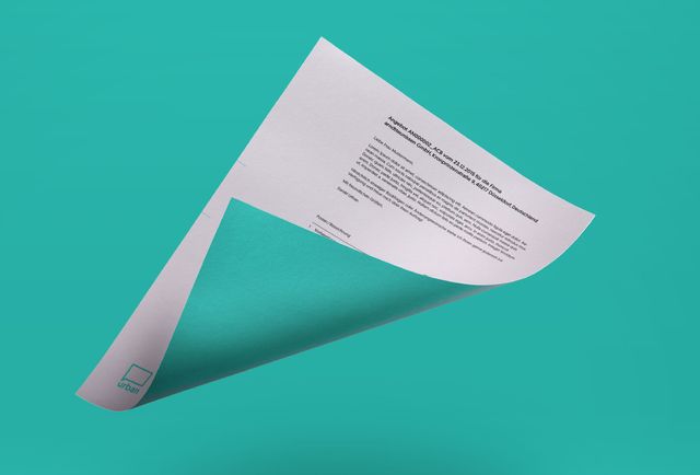 Auf der Rückseite ist das Briefpapier vollflächig mit der Hausfarbe urban Türkis bedruckt